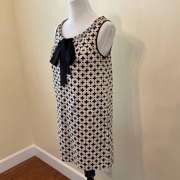 Women’s Cindy Lee dress - Picture 5 of 9